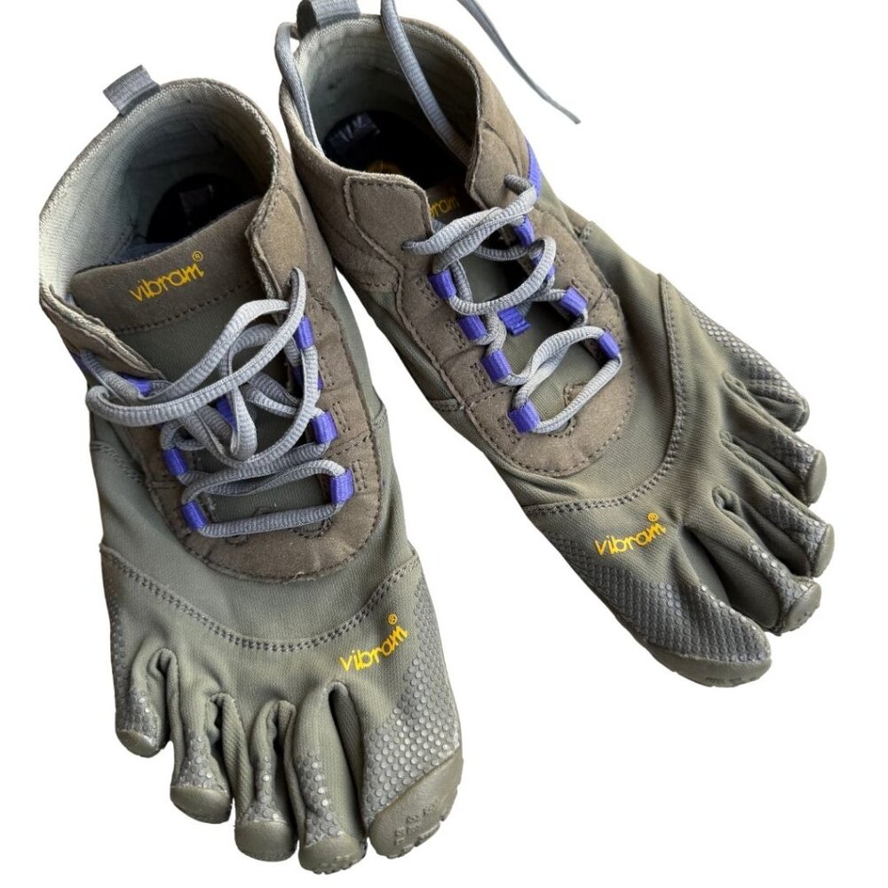 Vibram five fingers shoes